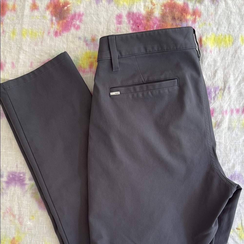 Men's Vuori Cascade Tech Chino Gray Pants - 28